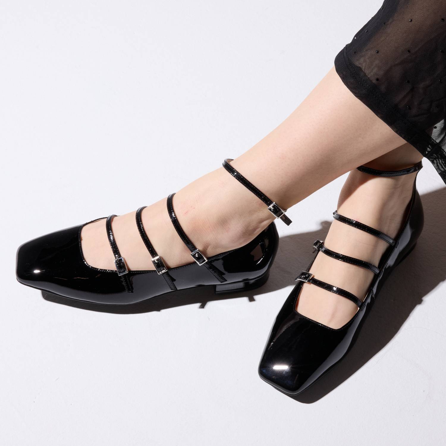 AURORA IN BLACK PATENT LEATHER