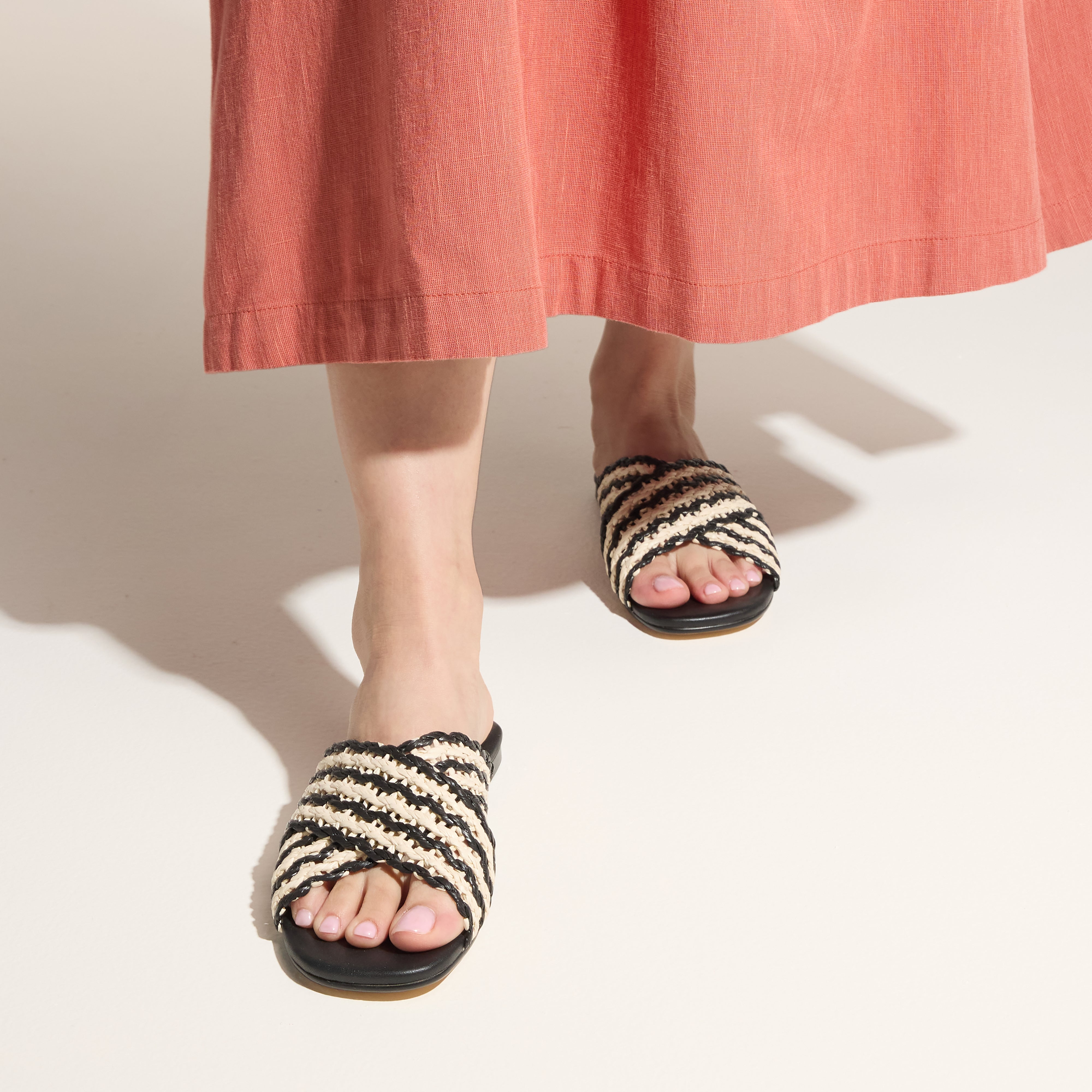 Yosi Samra Cassandra Slides in Black & Bone