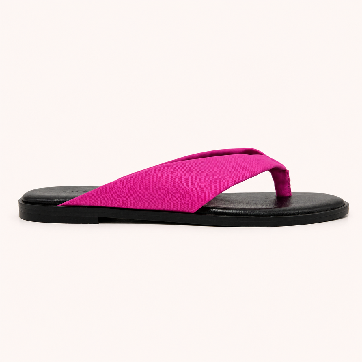 GISELLE SANDAL IN FUSCHIA NYLON