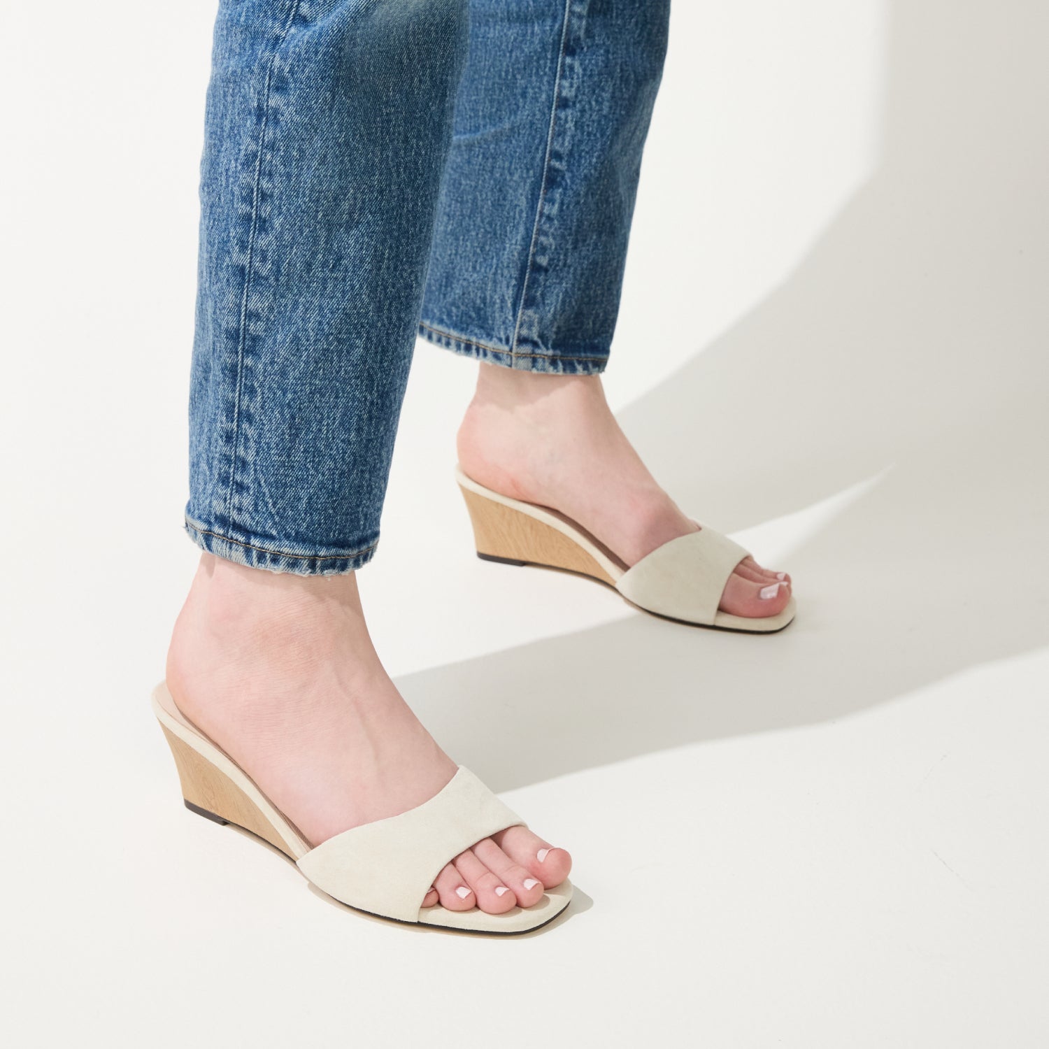 JADA IN CREAM SUEDE - Yosi Samra -