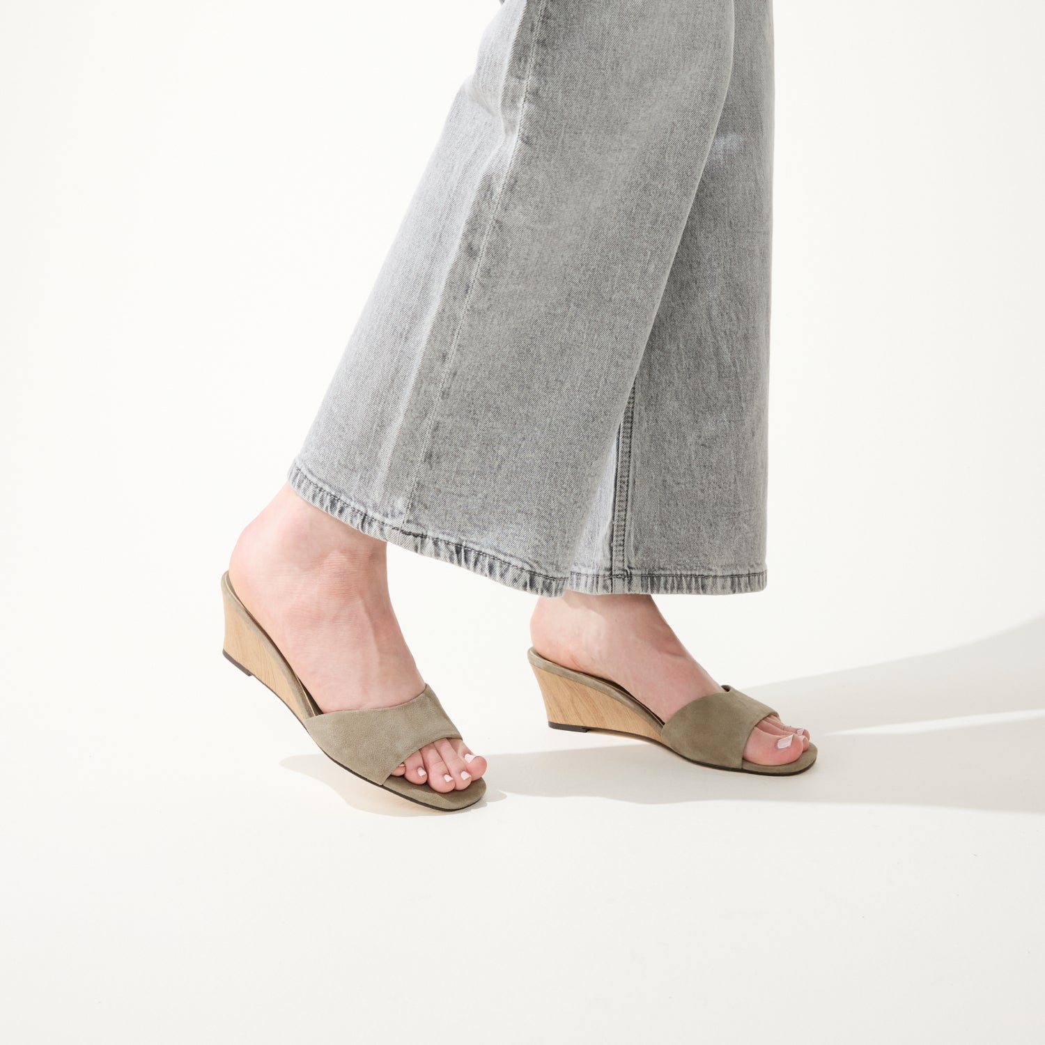 JADA IN TAUPE SUEDE - Yosi Samra -