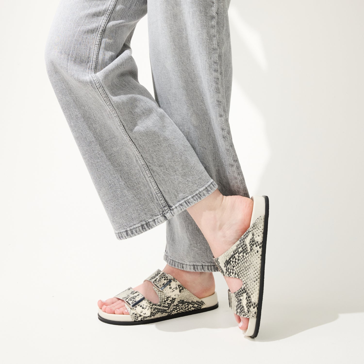 MAYA IN SNAKE LEATHER - Yosi Samra -