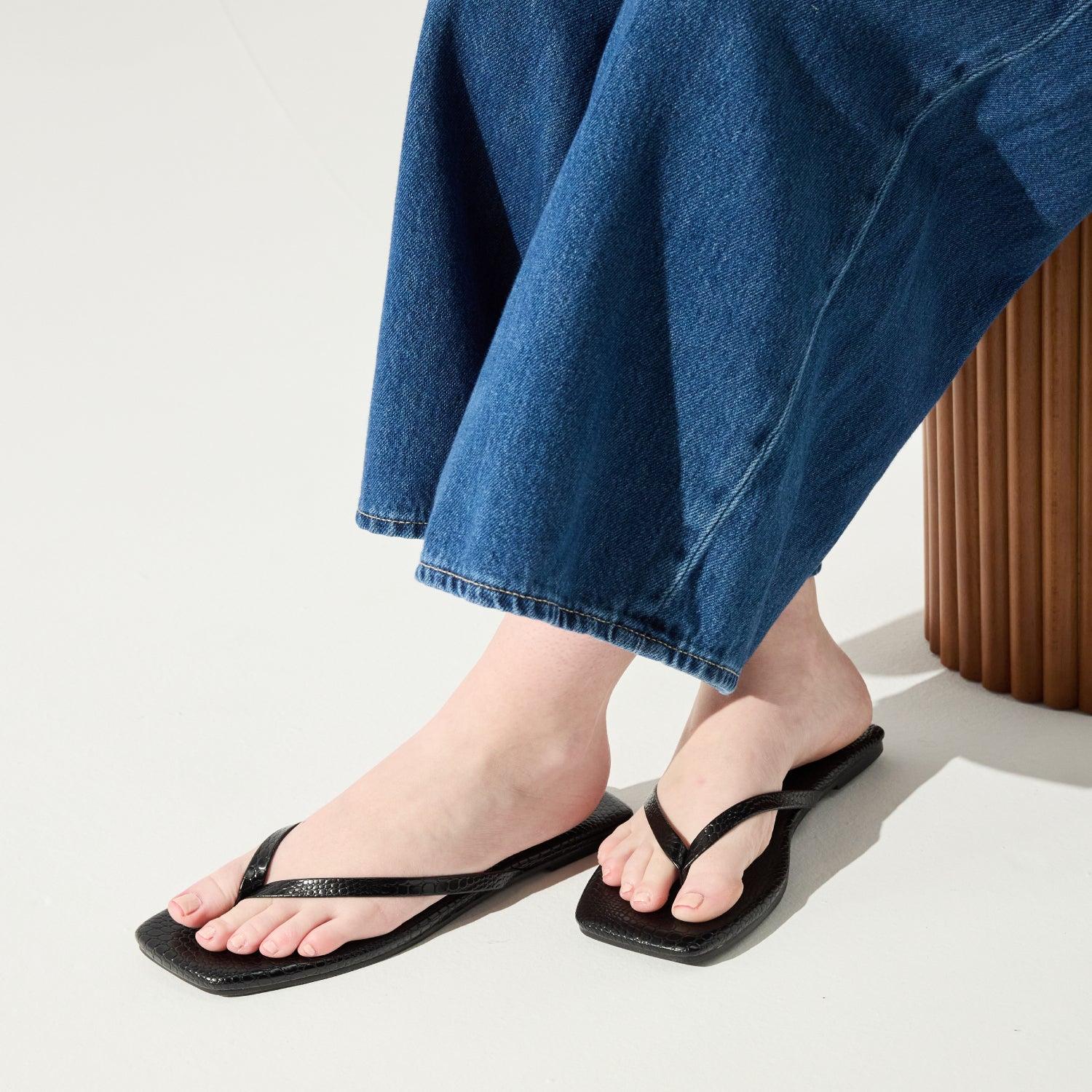 MERCER IN BLACK CROC - Yosi Samra -