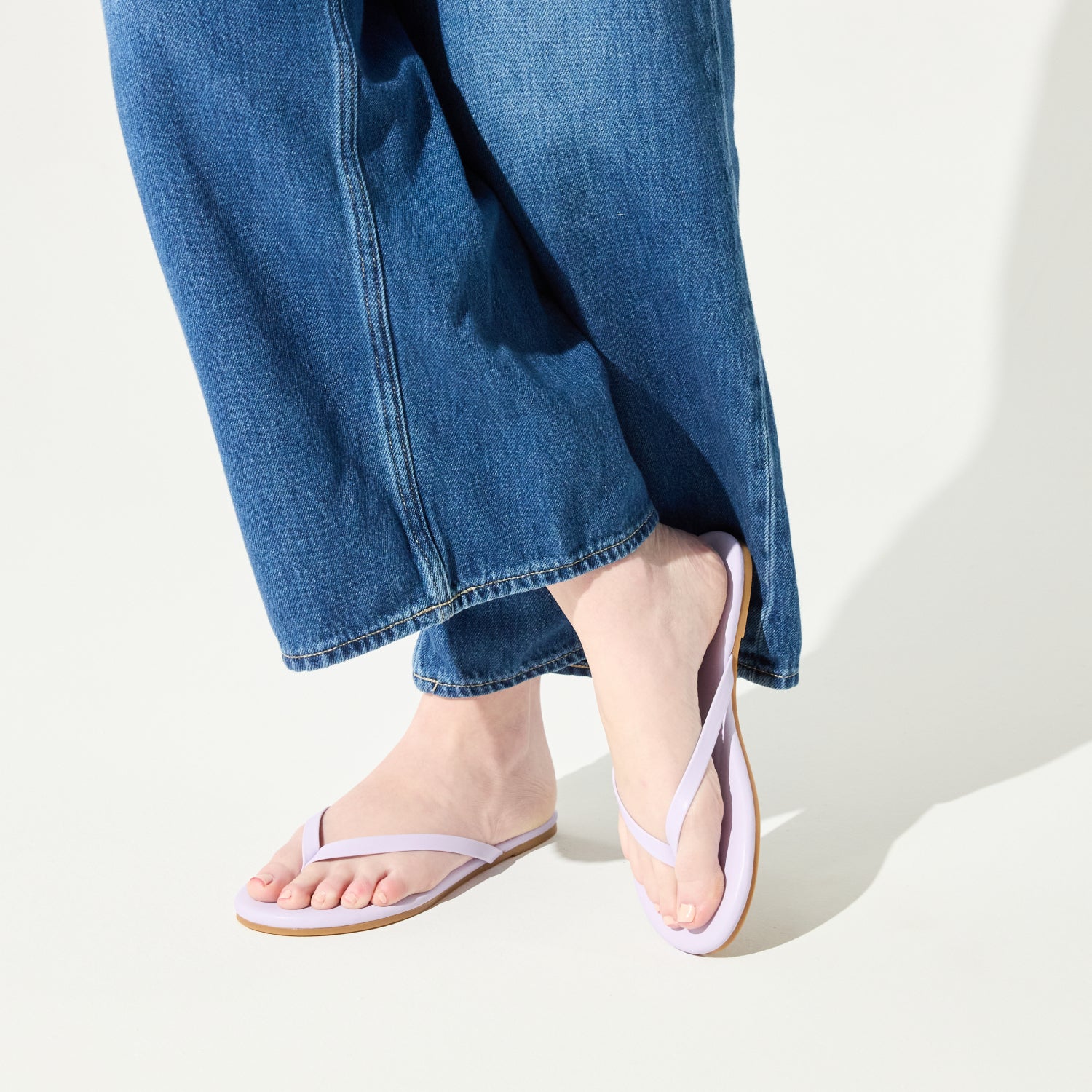 RIVINGTON IN LILAC - Yosi Samra -