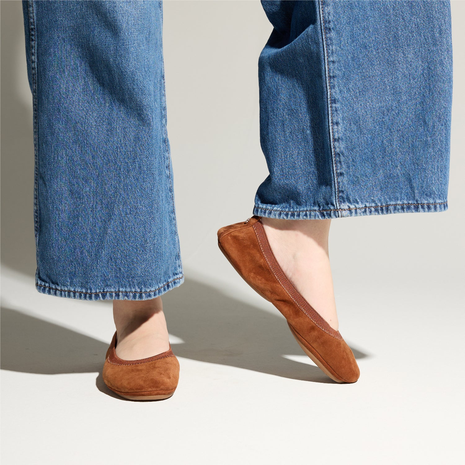 SAMARA IN WHISKEY SUEDE