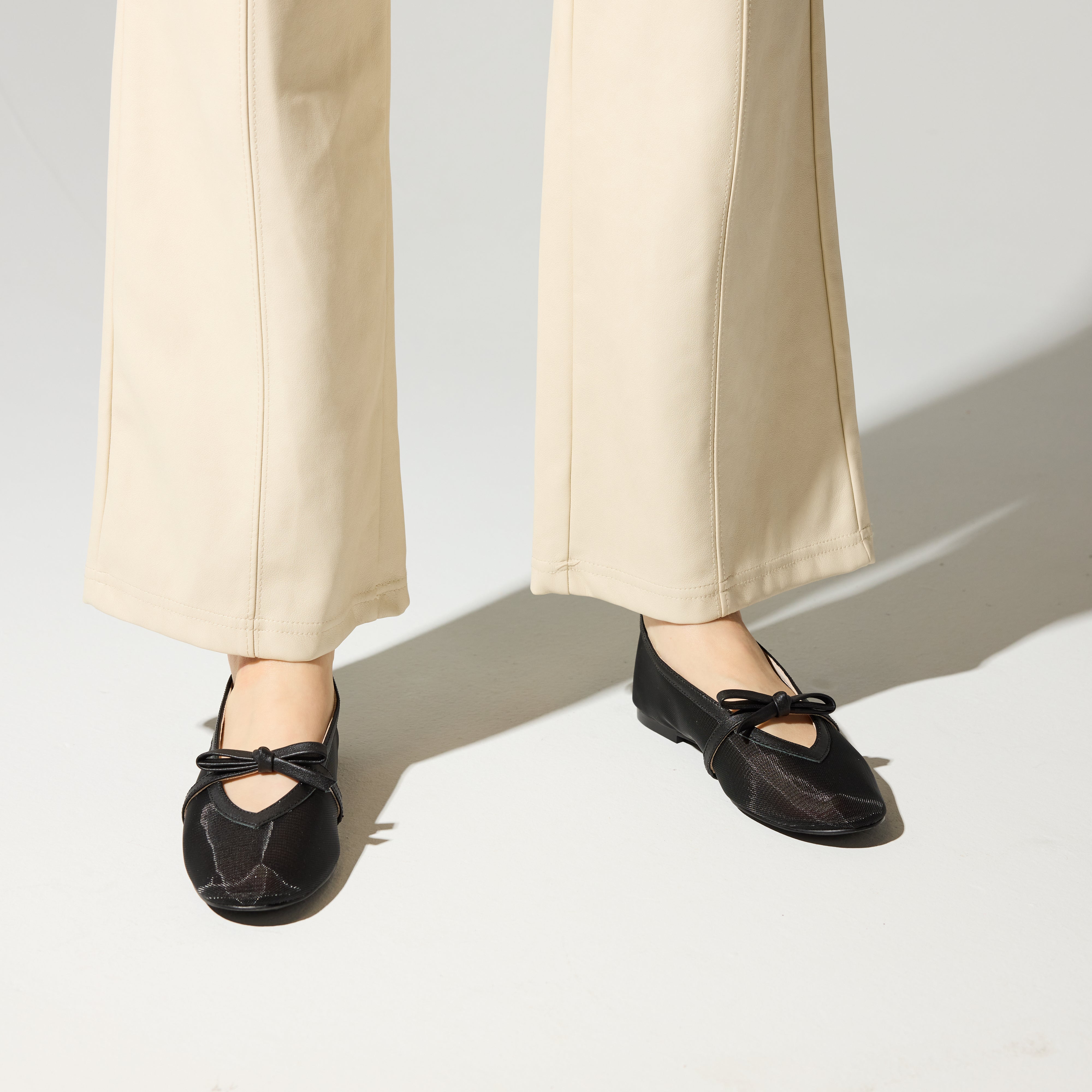 Yosi Samra Savannah Flat in Black Mesh Women's Shoe on Foot