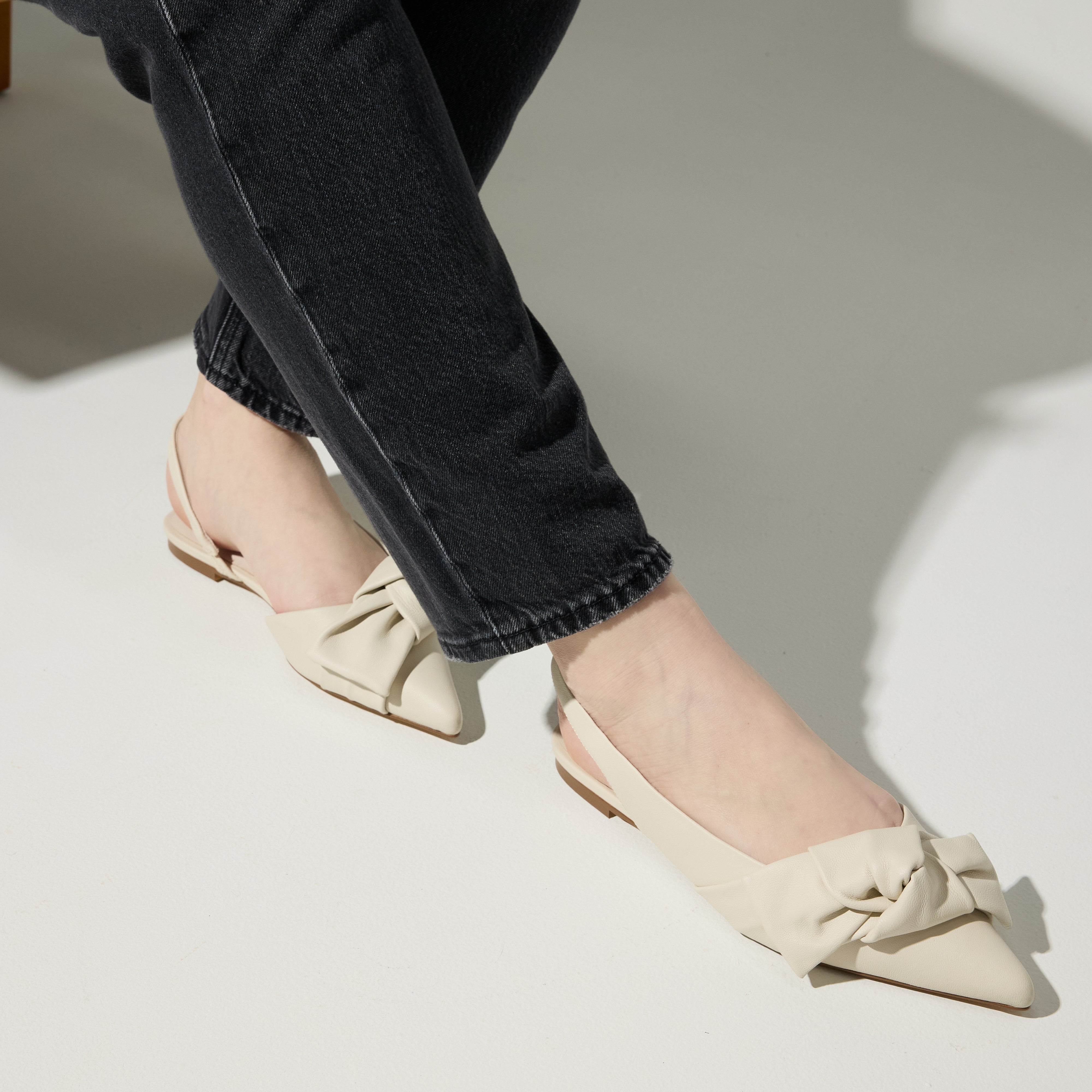 Yosi Samra Violet Slingback Flat in Bone Leather Women's Shoe on foot