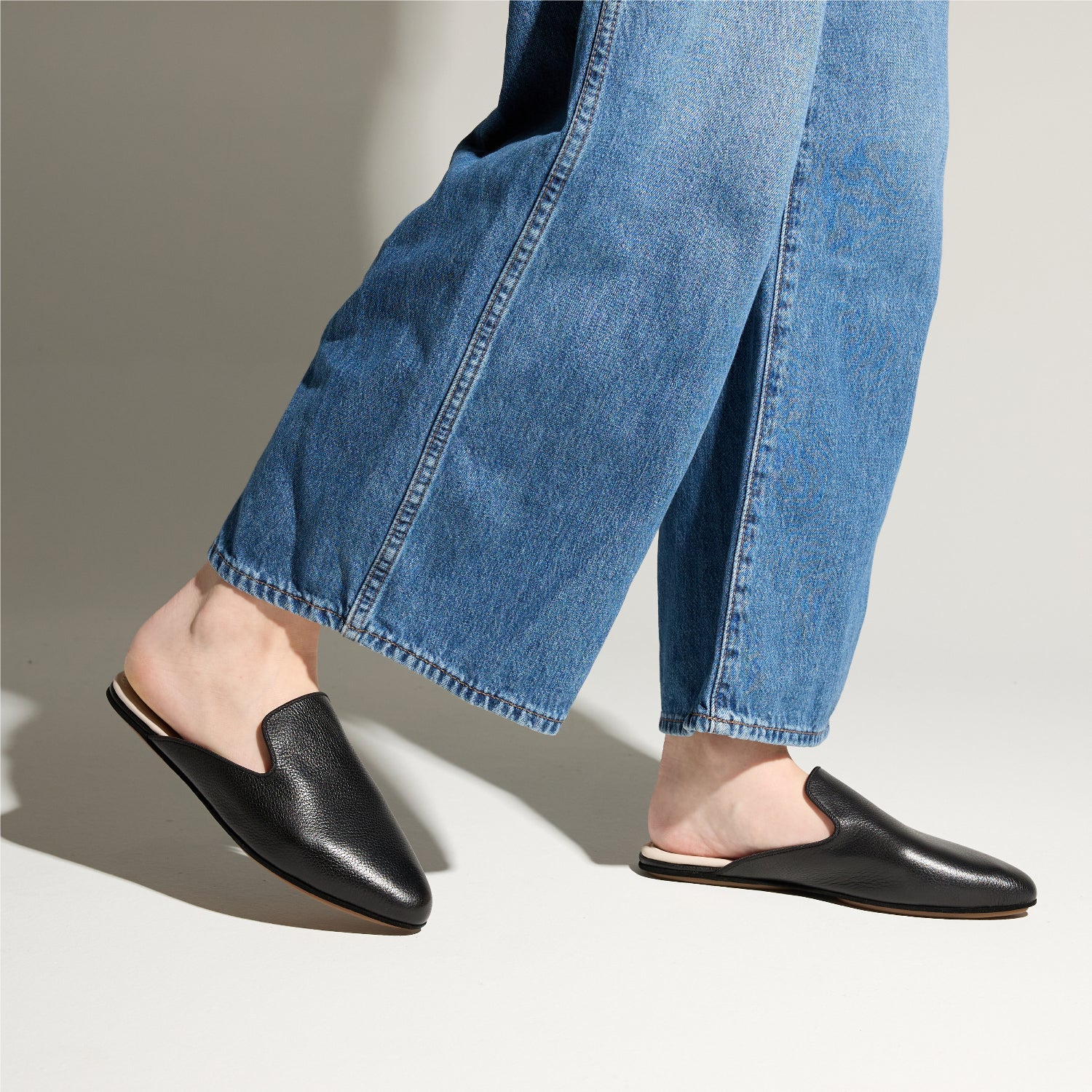 Vidi Black Leather Mule - Yosi Samra - Footwear