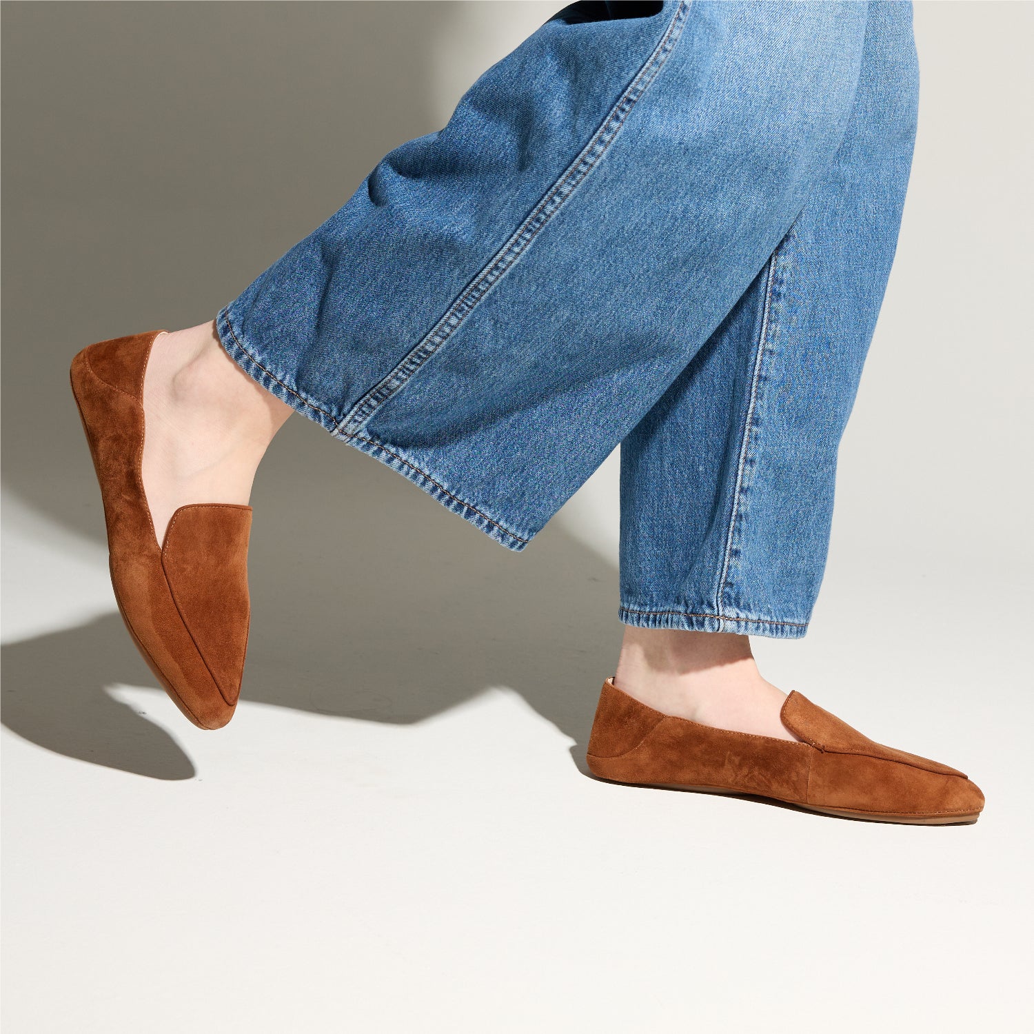 VIVINA IN WHISKEY SUEDE