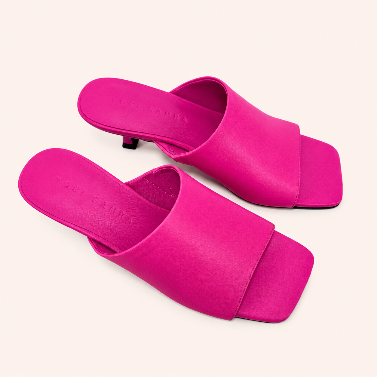 WREN HEEL IN FUSCHIA NYLON