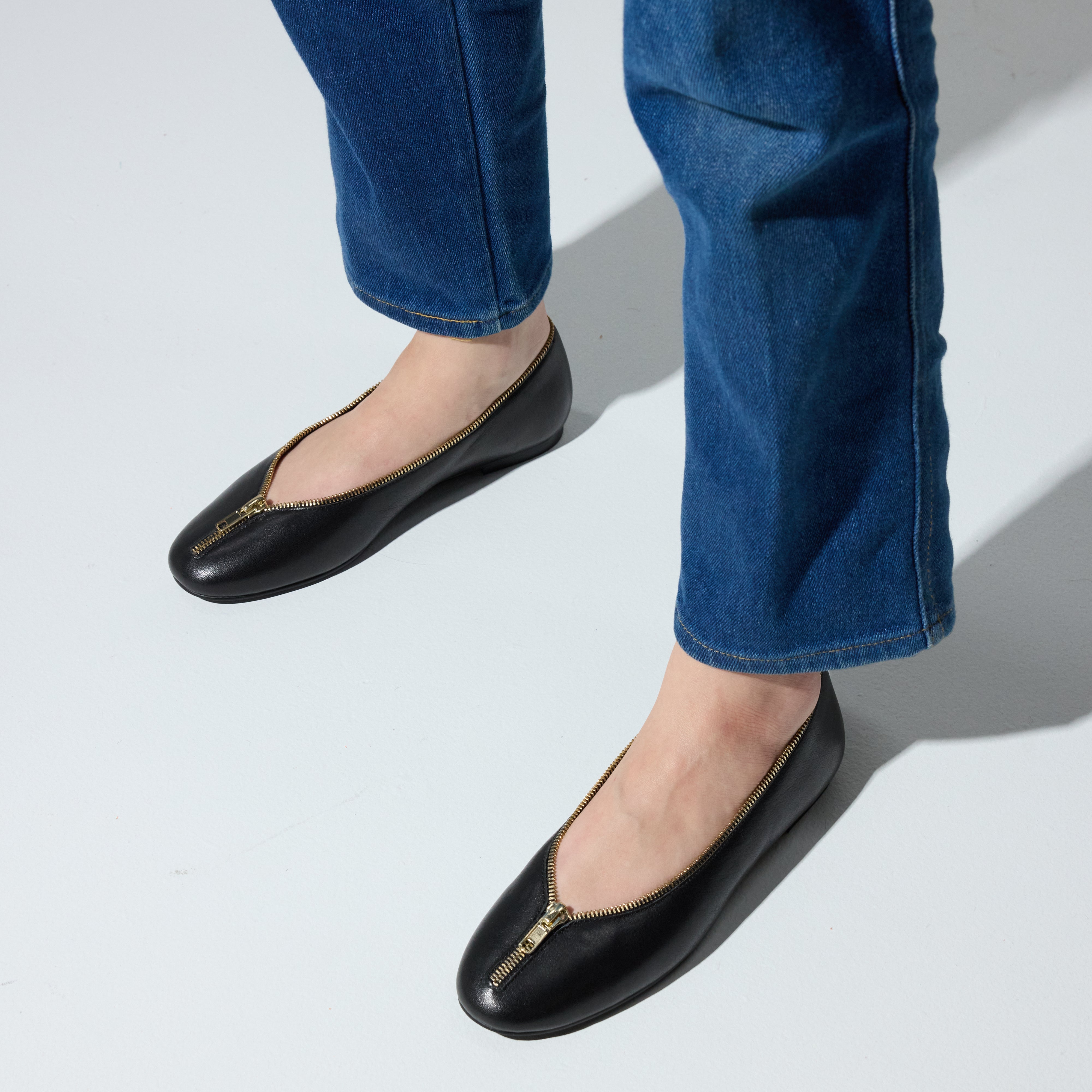 Ziva Flat in Black Leather