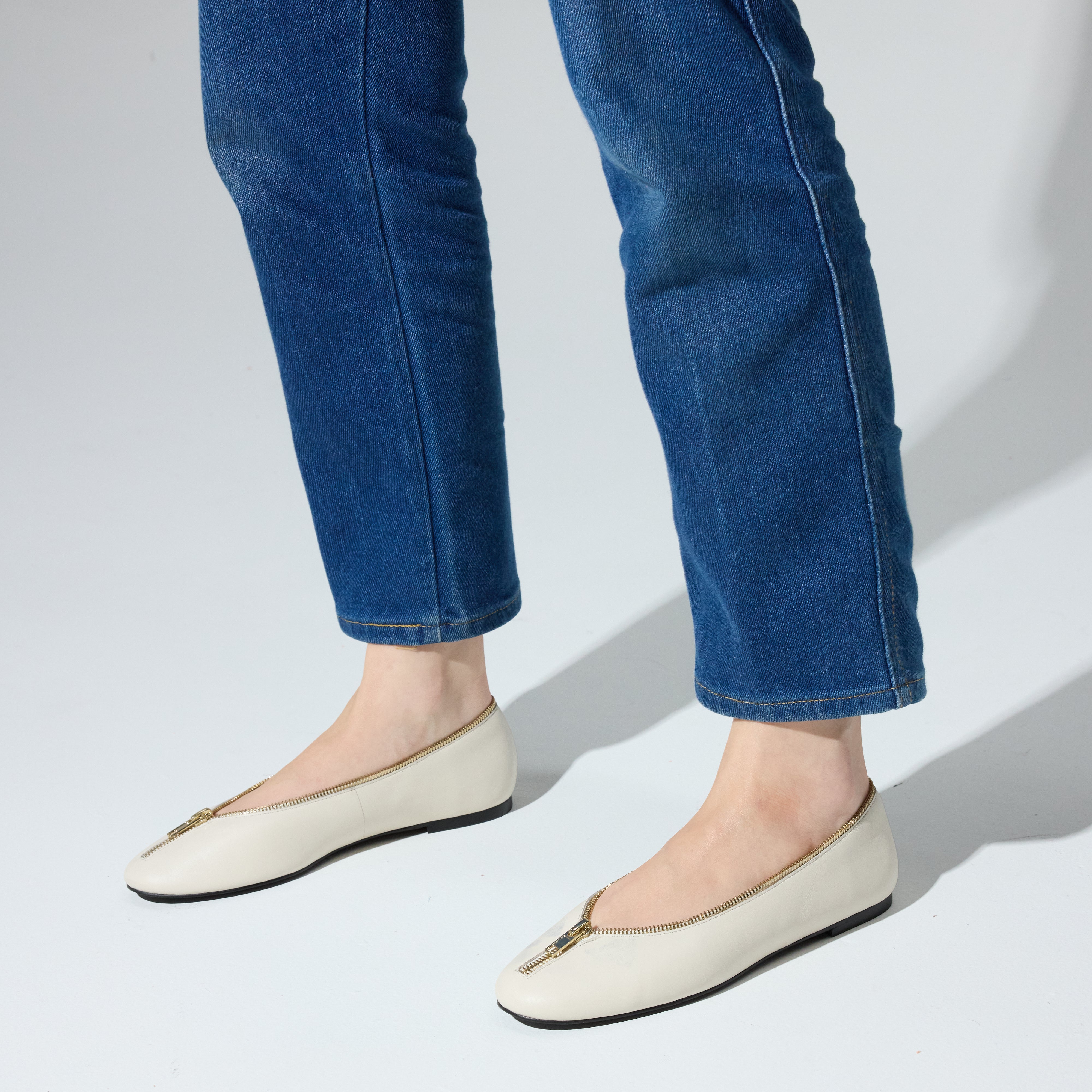 Ziva Flat in Bone Leather