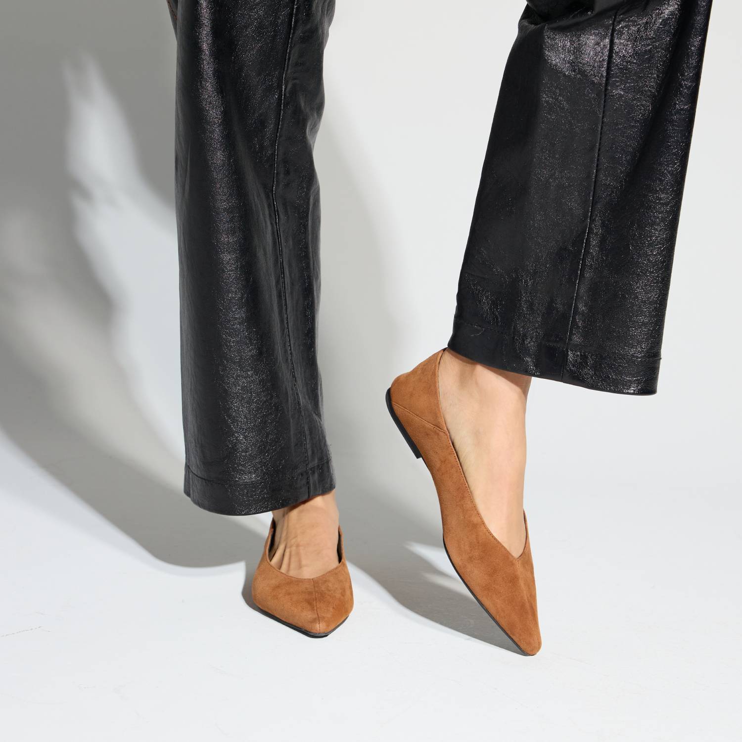 Bowery Flat in Whiskey Suede