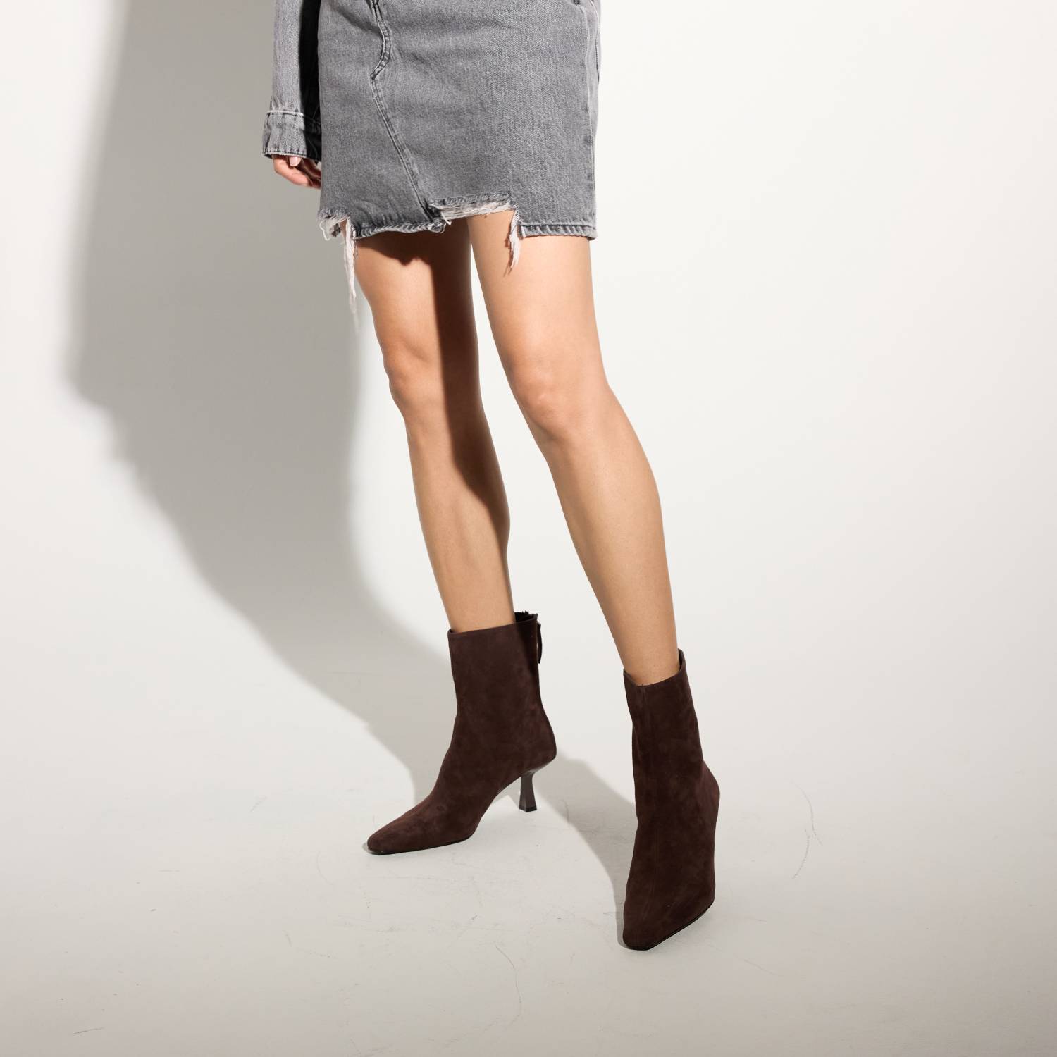 Hudson Boot in Chocolate Suede
