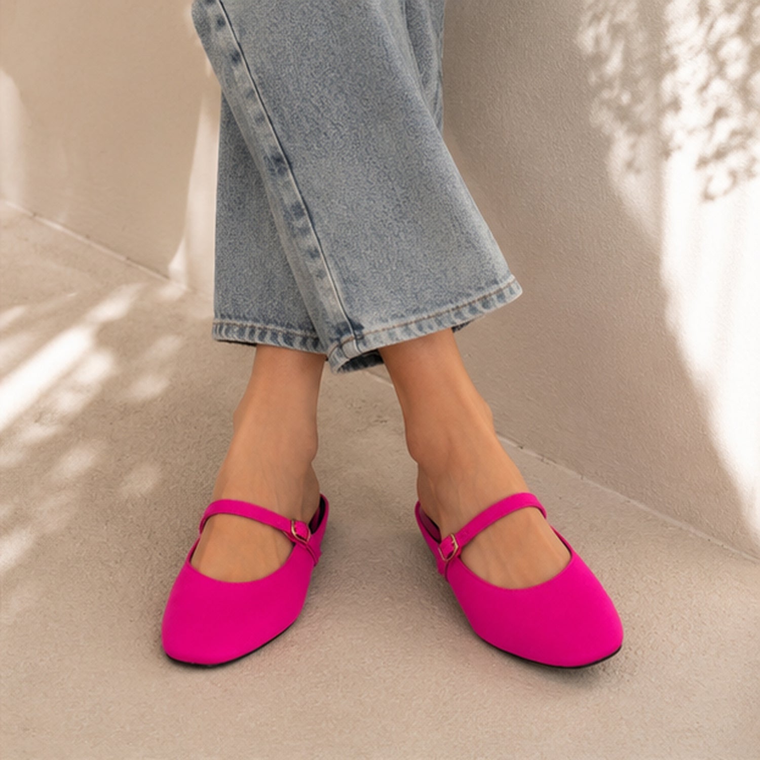 Lily Slide in Fuschia Nylon