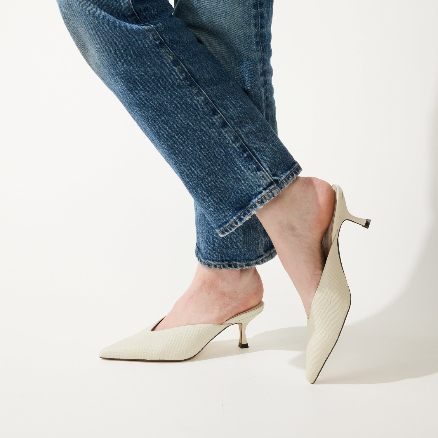 REMI IN CREAM LEATHER CROC - Yosi Samra  - 