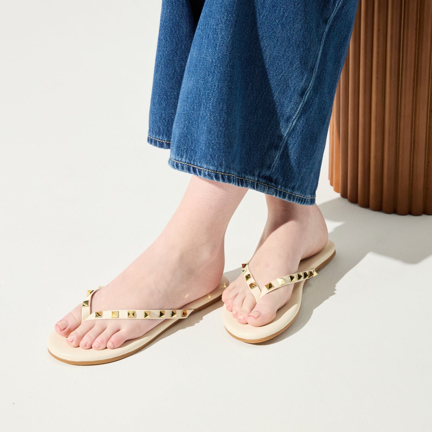 RIVINGTON IN CREAM/GOLD STUD - Yosi Samra  - 