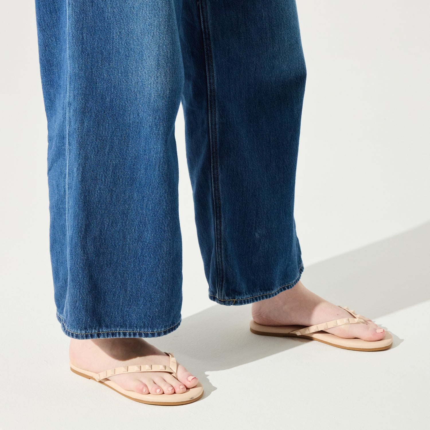 RIVINGTON IN NUDE/NUDE STUD - Yosi Samra  - 