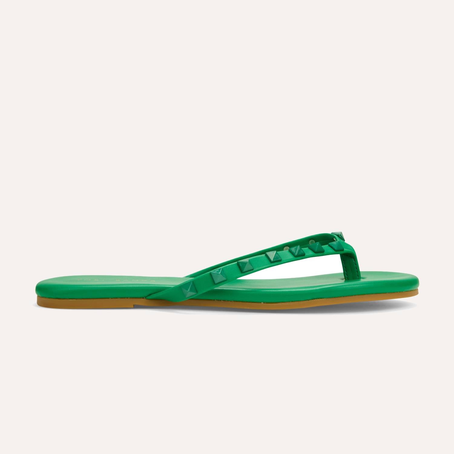 Rivington-Stud-Green-Side.jpg