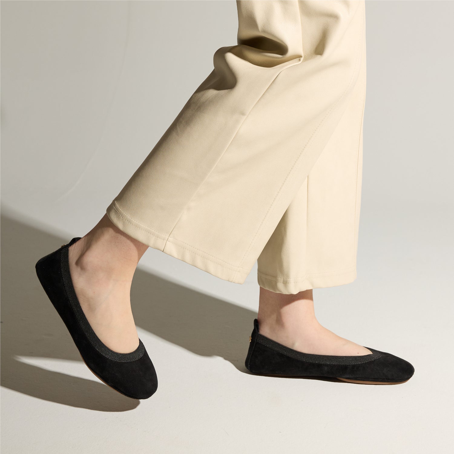 Samara Foldable Ballet Flat in Black Suede - Yosi Samra  - Women's Flats