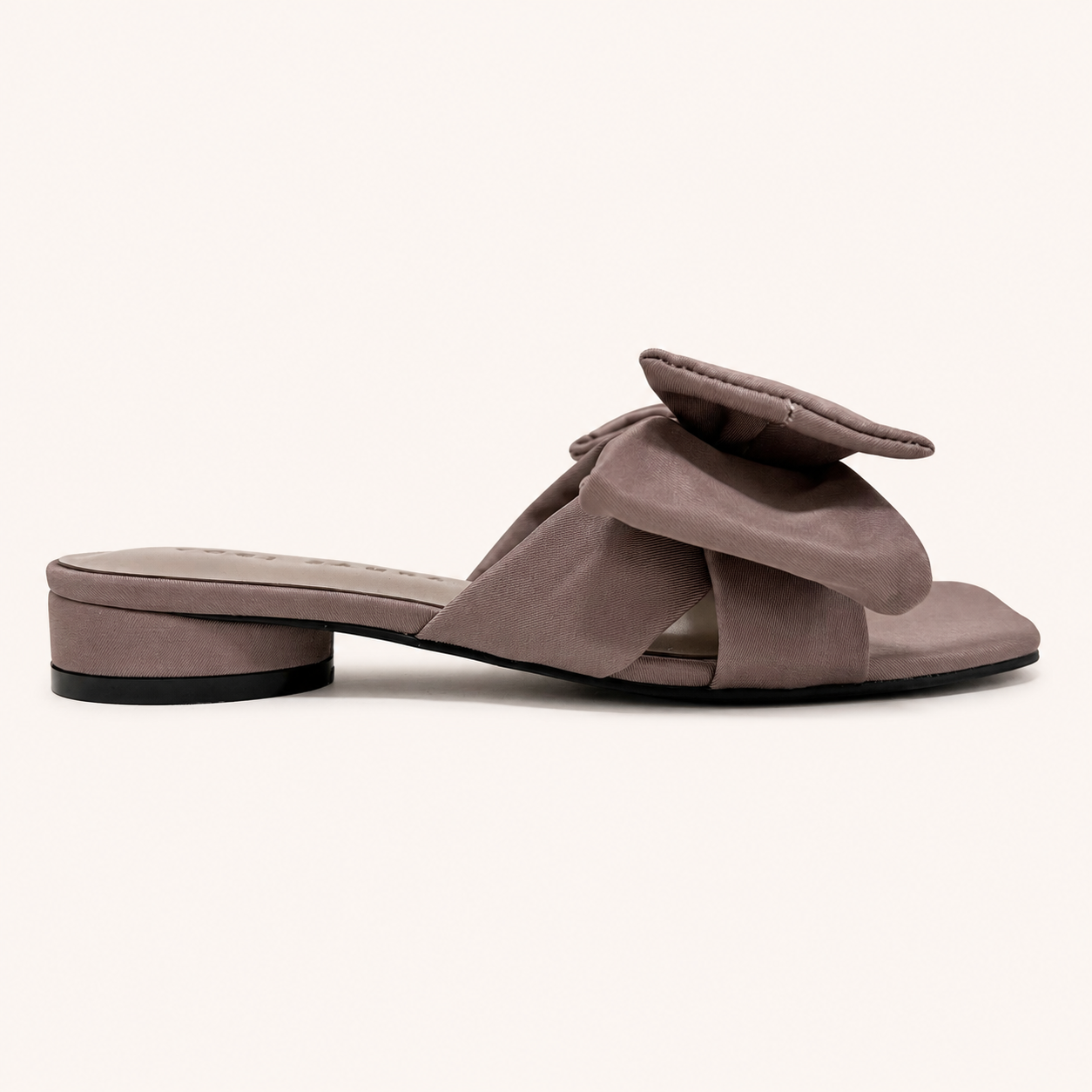 SORRENTO SANDAL IN TAUPE NYLON