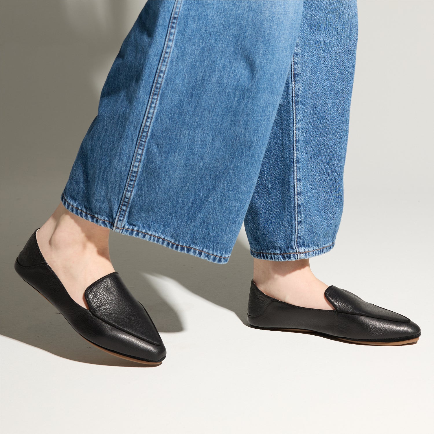 Vivina Loafer in Black Leather - Yosi Samra  - Women's Flats