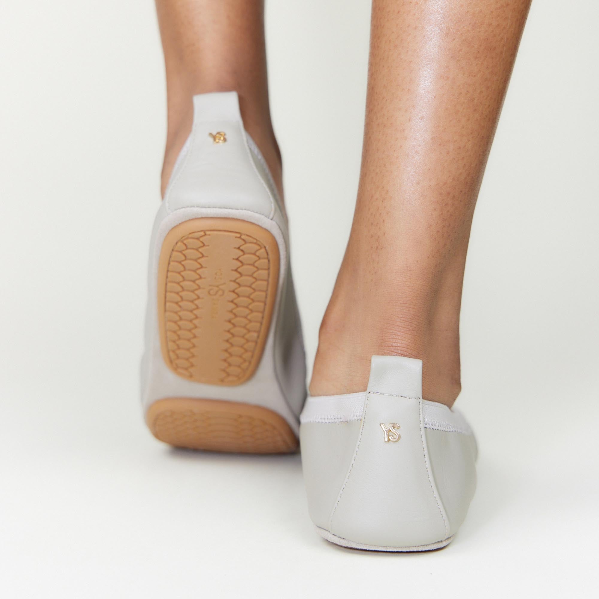 Samara Foldable Ballet Flat in Simply Taupe Leather