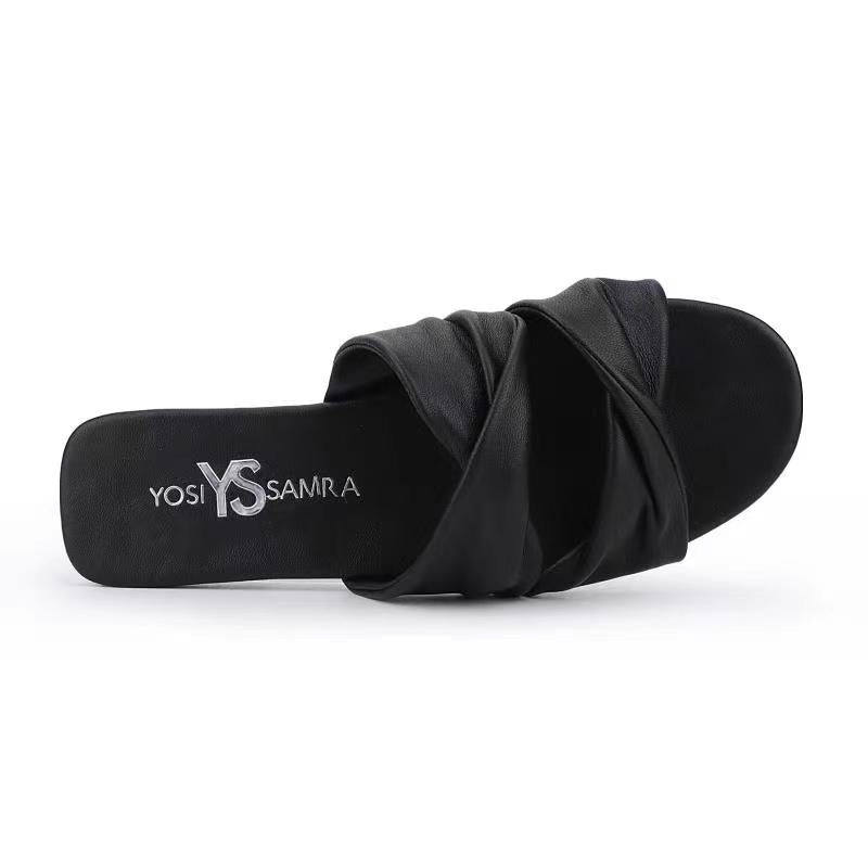 Nelly Slide in Black