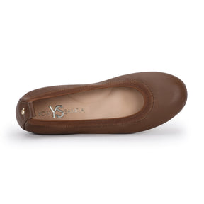 Samara Foldable Ballet Flat in Chocolate Brown Leather