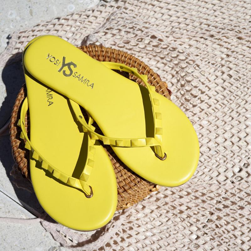 Neon yellow flip flops deals
